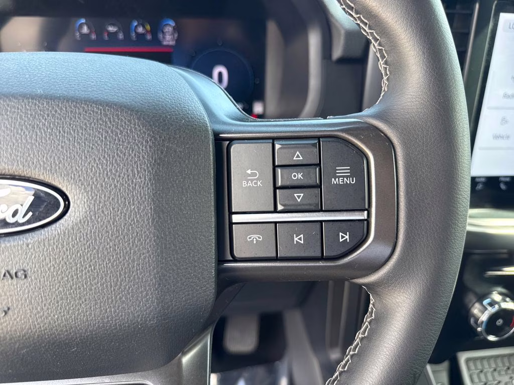 2024 Oxford White Ford F-150 XLT 4X4 Truck