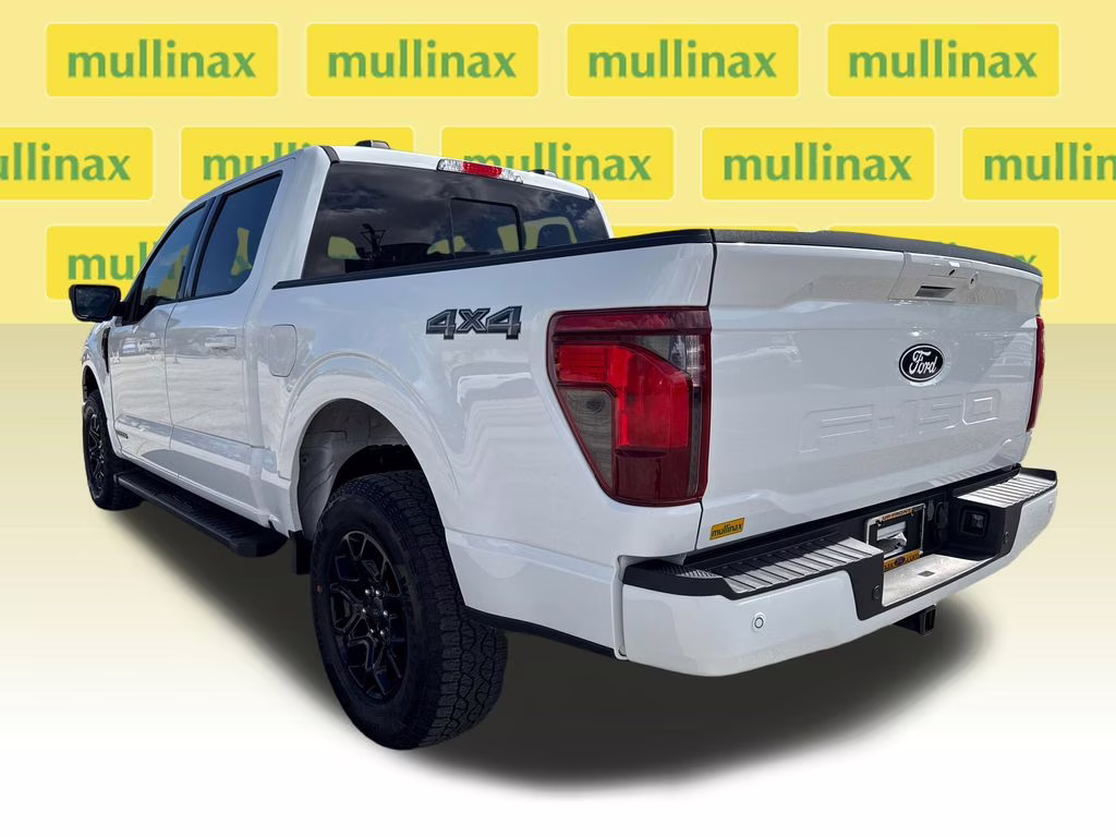 2024 Oxford White Ford F-150 XLT 4X4 Truck