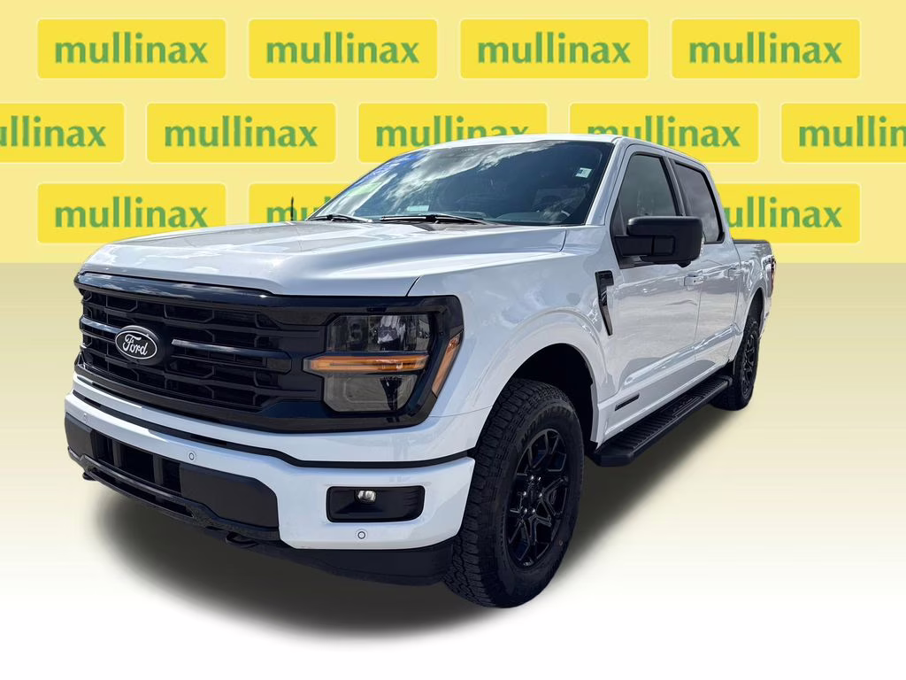 2024 Oxford White Ford F-150 XLT 4X4 Truck