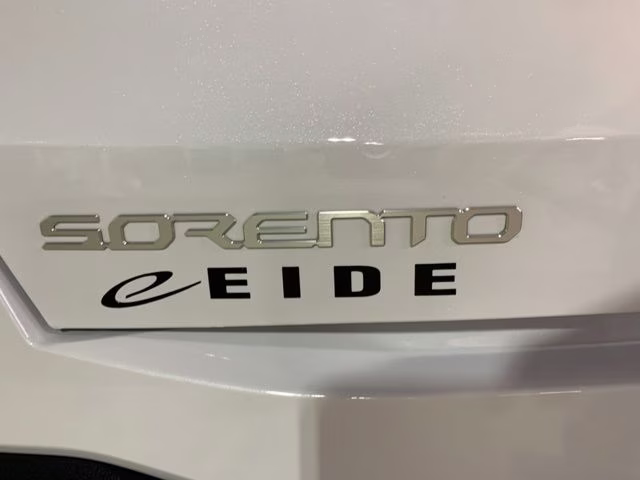 2026 Glacial White Pearl Kia Sorento S AWD SUV