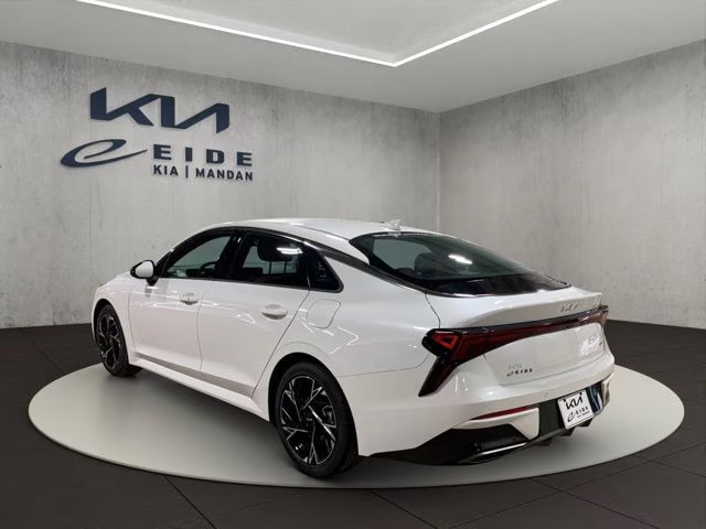 2026 Snow White Pearl Kia K5 GT-Line AWD Sedan
