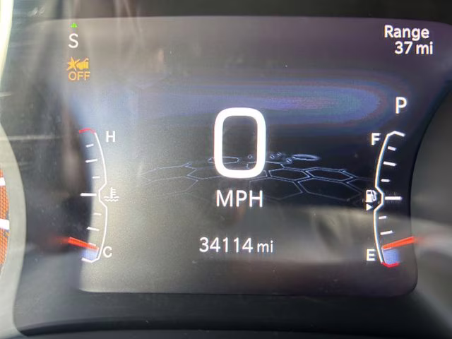 2025 Silver Zynith Metallic Clearcoat Jeep Compass Limited 4X4 SUV