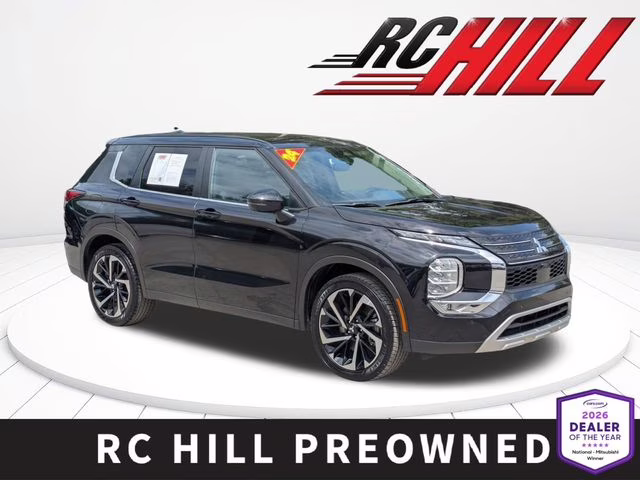 2024 Gray Mitsubishi Outlander SE FWD SUV