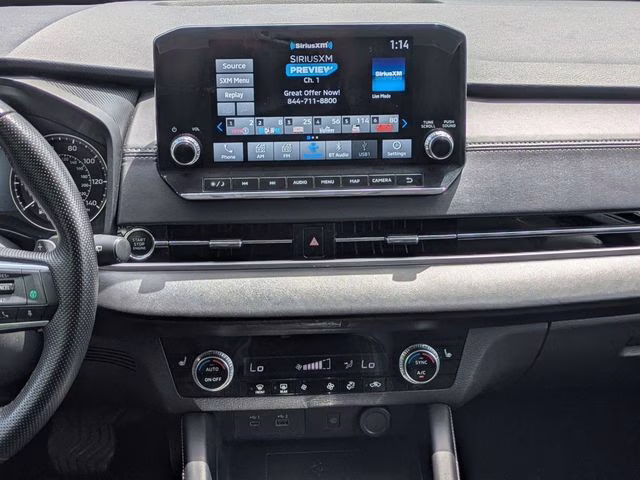 2024 Gray Mitsubishi Outlander SE FWD SUV