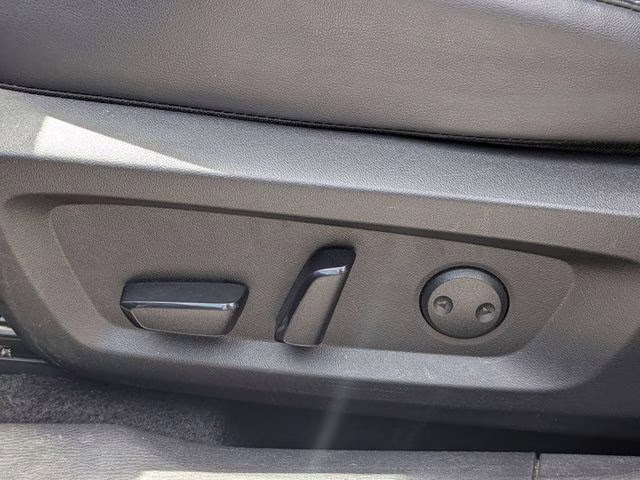 2024 Gray Mitsubishi Outlander SE FWD SUV