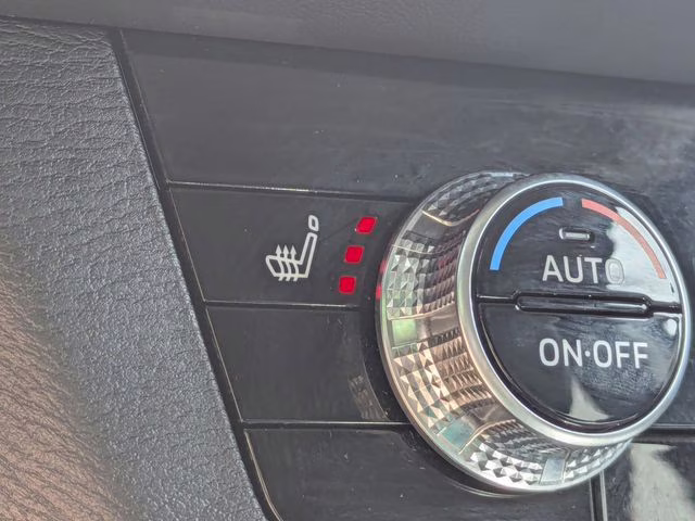 2024 Gray Mitsubishi Outlander SE FWD SUV