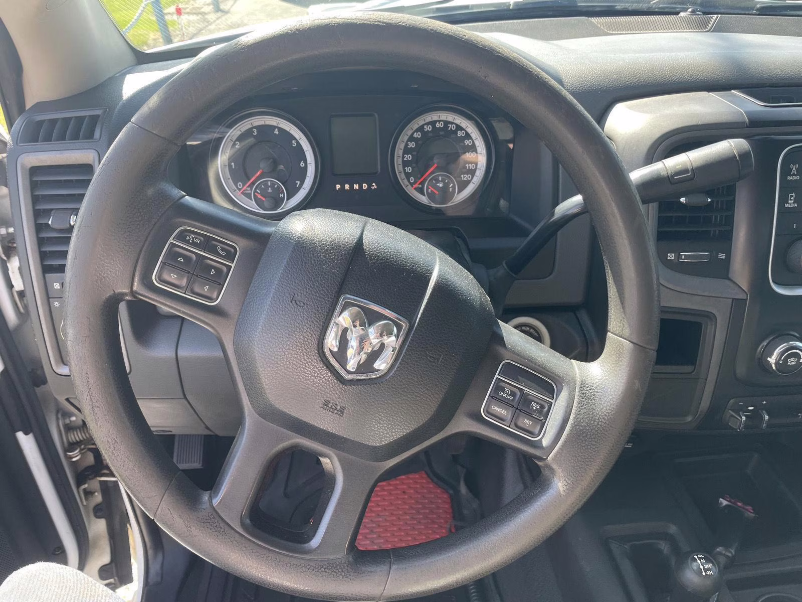 2015 Bright White Clearcoat Ram 3500 Tradesman 4X4 Truck