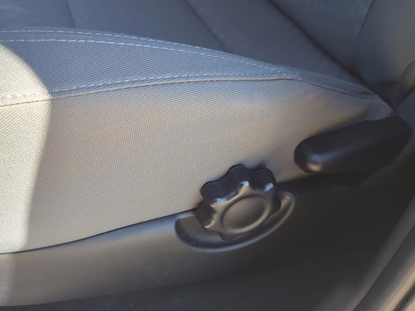 2023 Magnetic Gray Metallic Toyota Tacoma SR V6 4X4 Truck