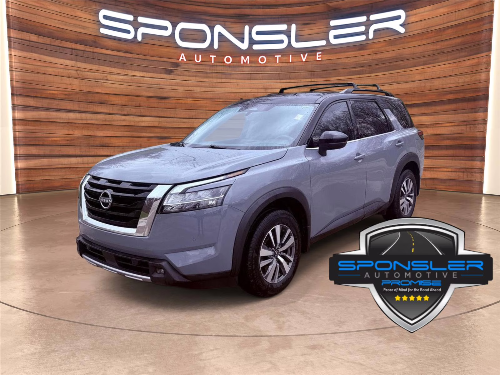 2024 Solid Gray/Super Black Nissan Pathfinder SL 4X4 SUV