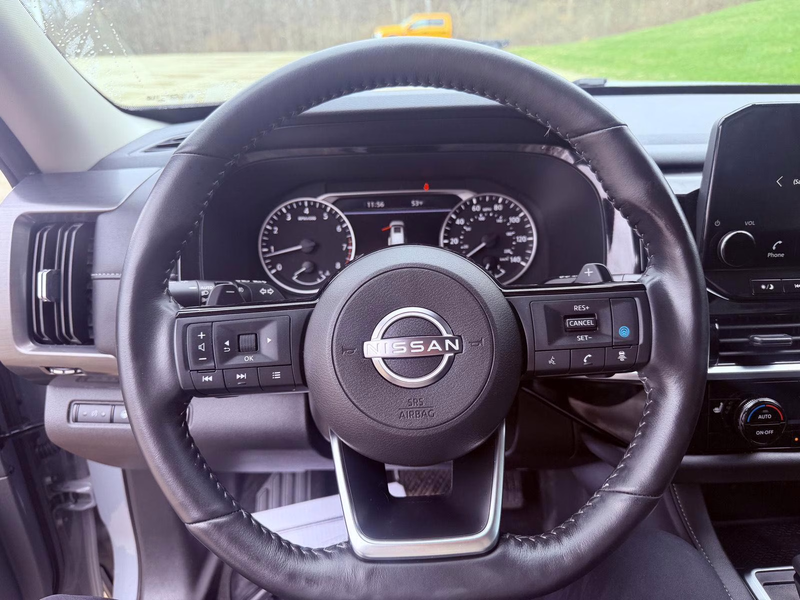 2024 Solid Gray/Super Black Nissan Pathfinder SL 4X4 SUV