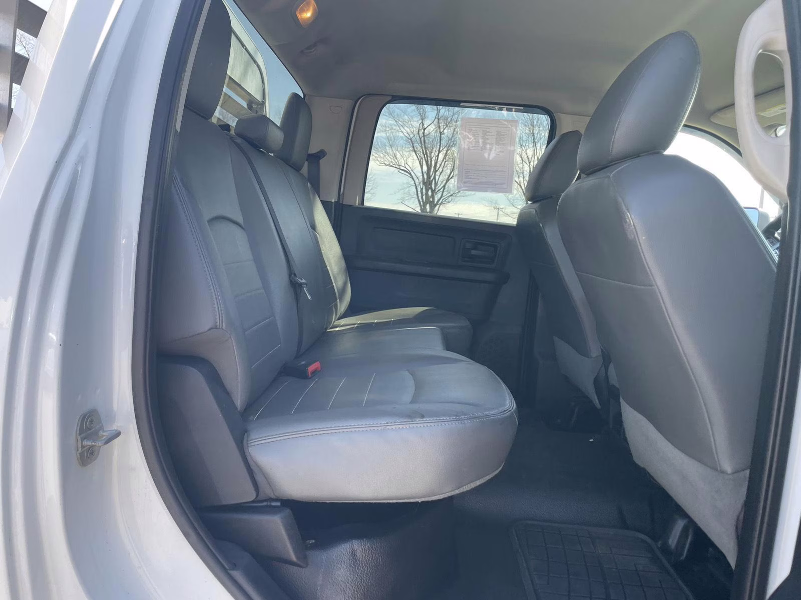 2015 Bright White Clearcoat Ram 3500 Tradesman 4X4 Truck