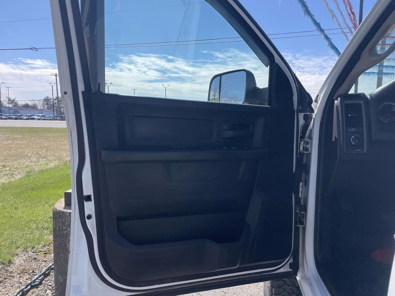 2015 Bright White Clearcoat Ram 3500 Tradesman 4X4 Truck