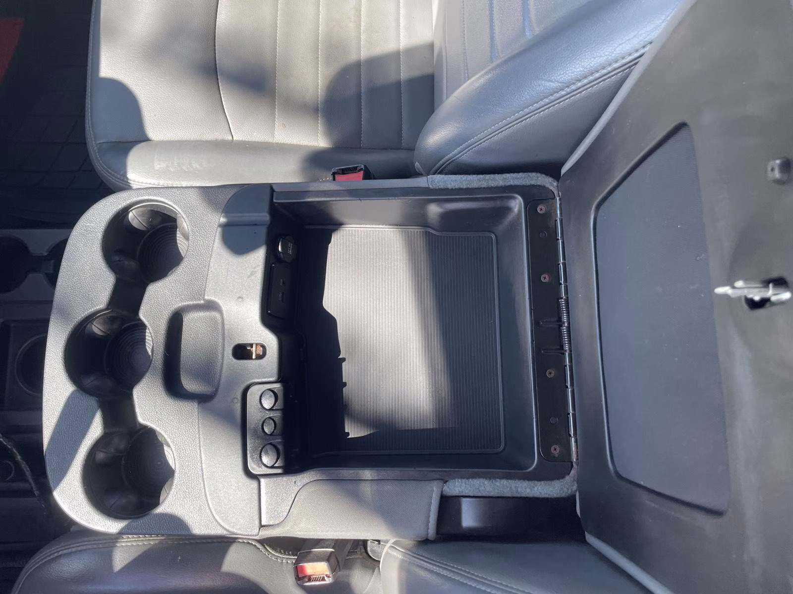 2015 Bright White Clearcoat Ram 3500 Tradesman 4X4 Truck