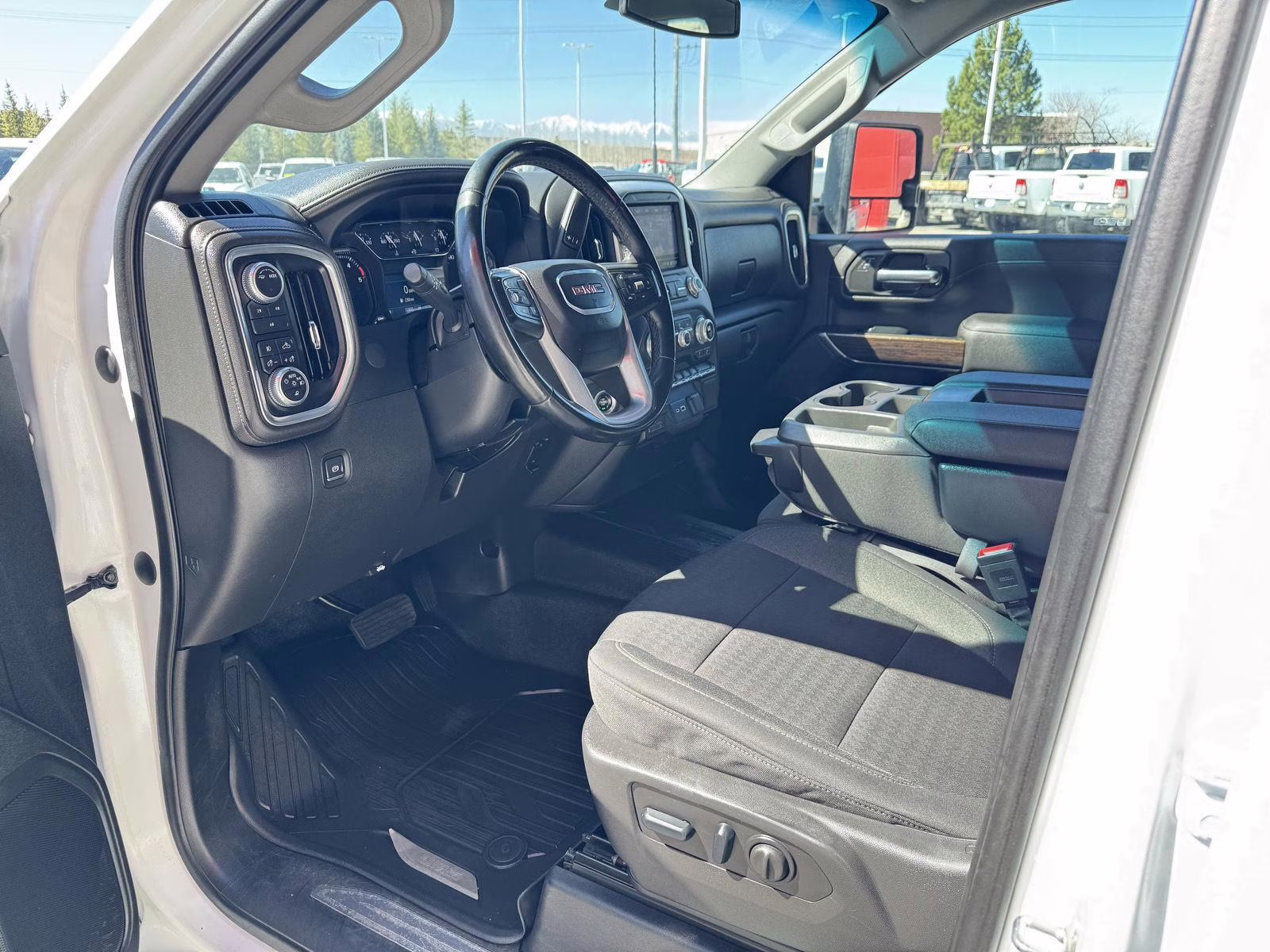 2023 WHITE GMC Sierra 3500HD SLE 4X4 Truck