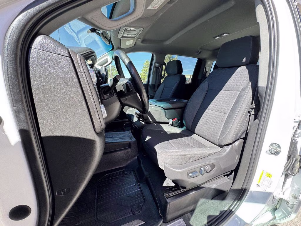 2023 White GMC Sierra 3500HD SLE 4X4 Truck