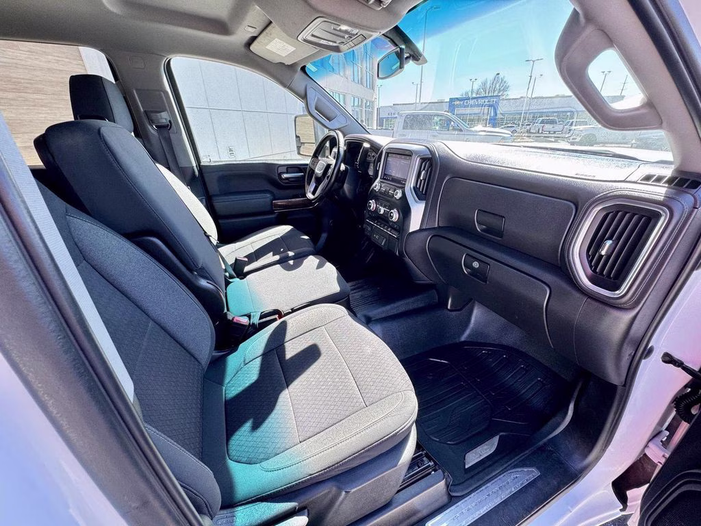 2023 White GMC Sierra 3500HD SLE 4X4 Truck