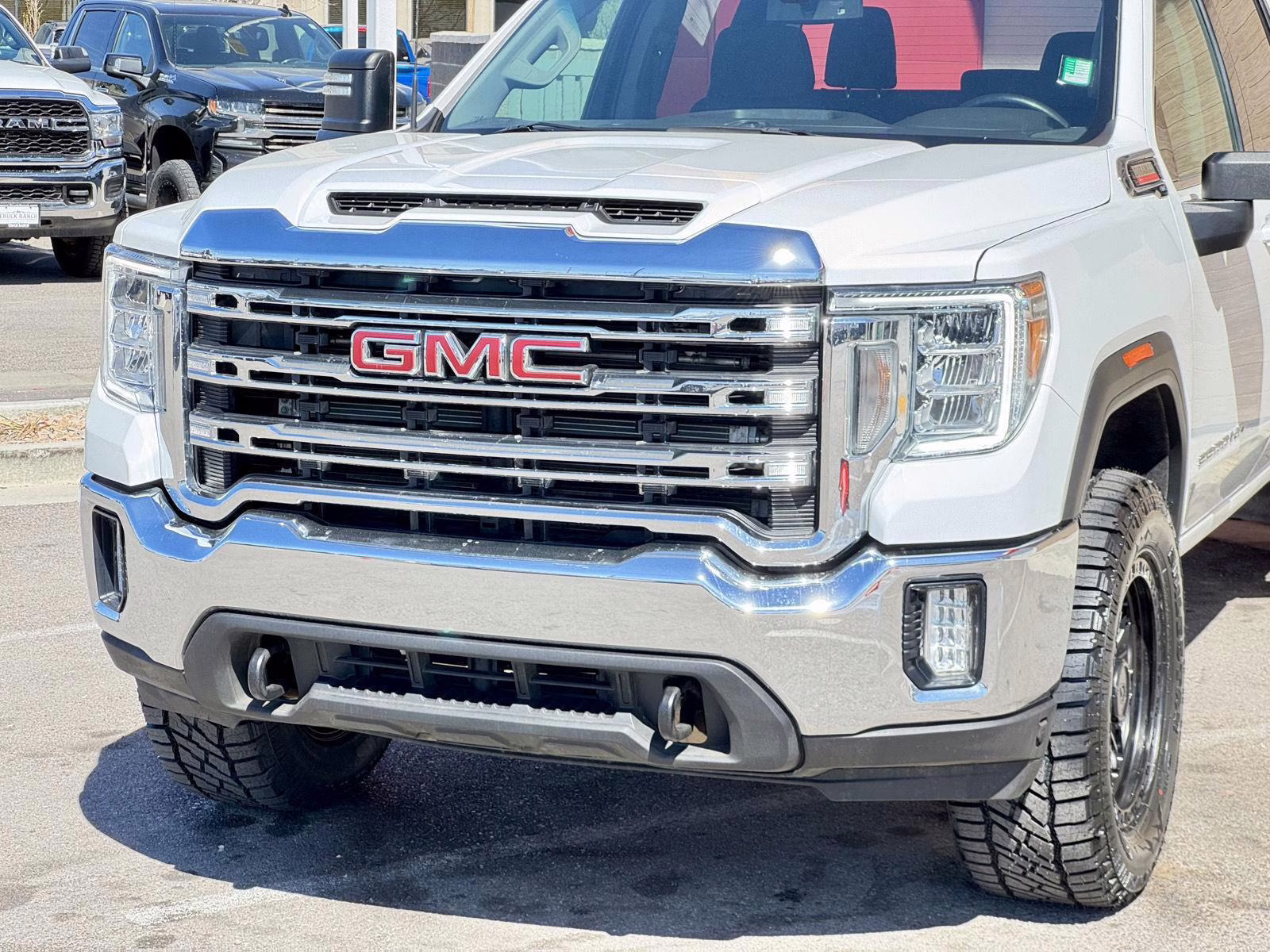 2023 WHITE GMC Sierra 3500HD SLE 4X4 Truck