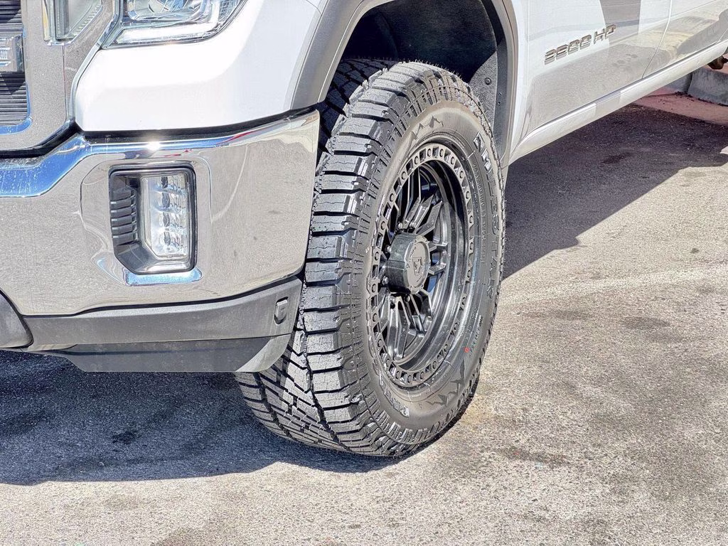 2023 White GMC Sierra 3500HD SLE 4X4 Truck