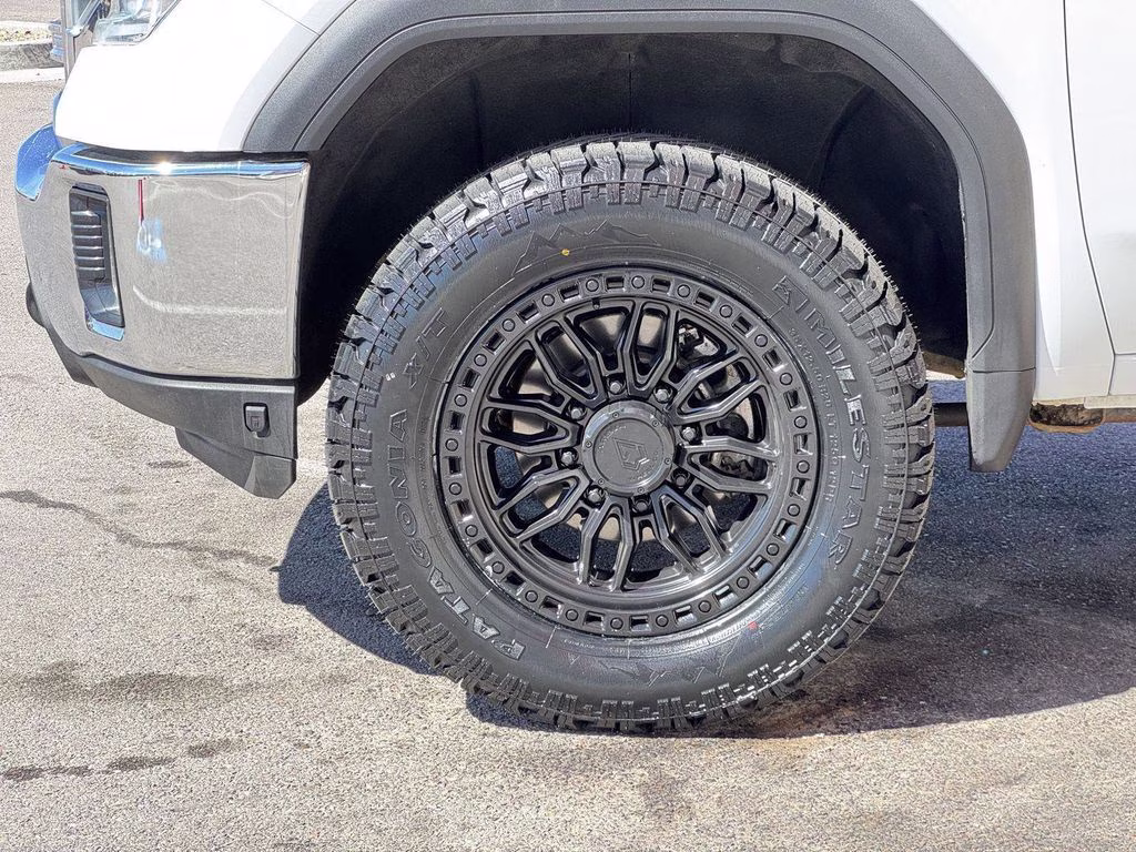 2023 White GMC Sierra 3500HD SLE 4X4 Truck