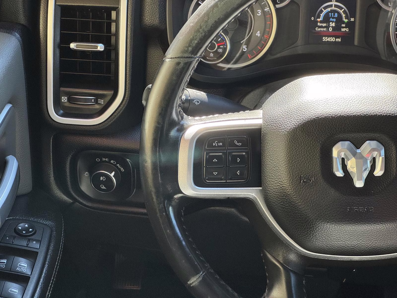 2022 Bright White Clearcoat Ram 3500 Big Horn 4X4 Truck