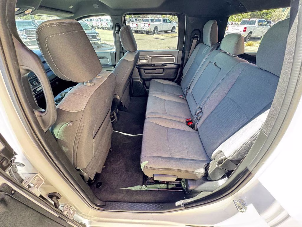 2022 Bright White Clearcoat Ram 3500 Big Horn 4X4 Truck
