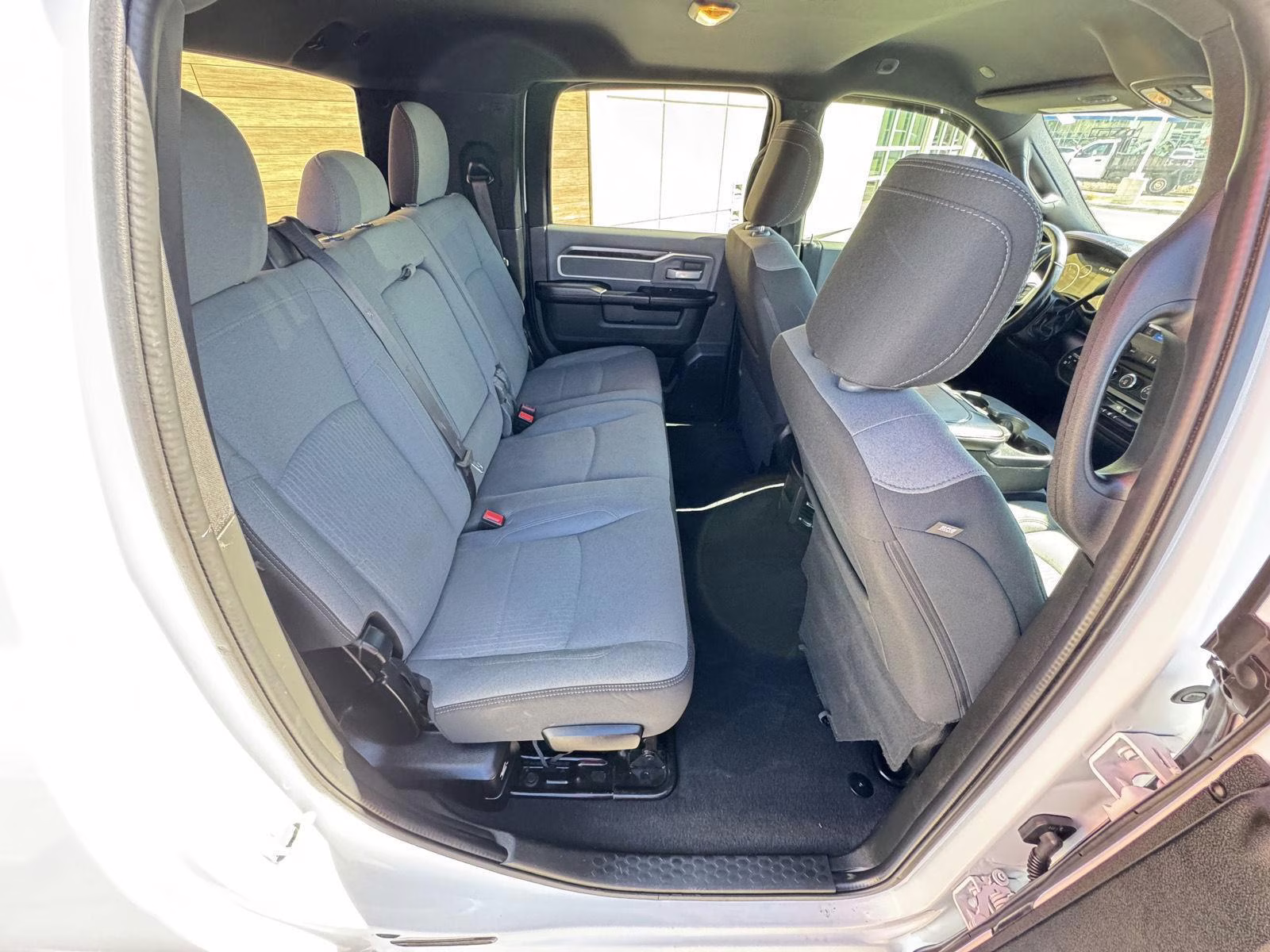 2022 Bright White Clearcoat Ram 3500 Big Horn 4X4 Truck