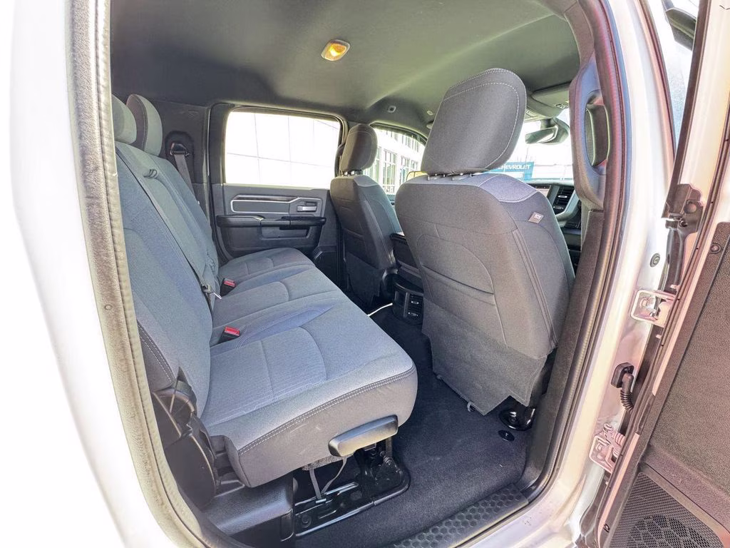 2022 Bright White Clearcoat Ram 3500 Big Horn 4X4 Truck