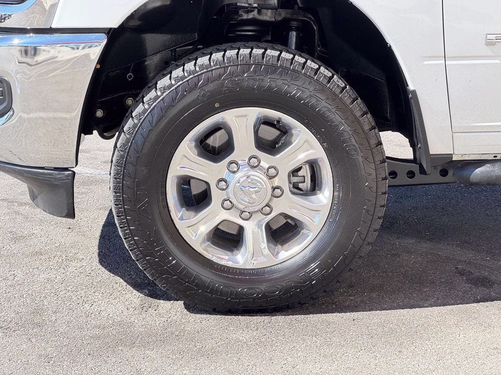 2022 Bright White Clearcoat Ram 3500 Big Horn 4X4 Truck