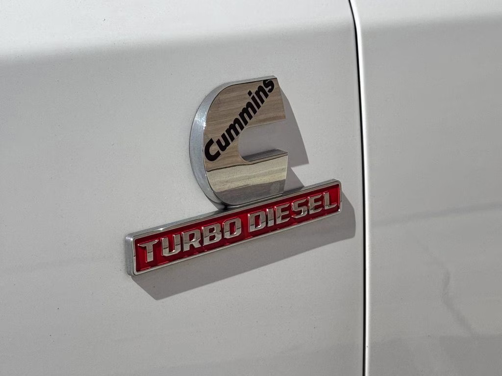 2022 Bright White Clearcoat Ram 3500 Big Horn 4X4 Truck