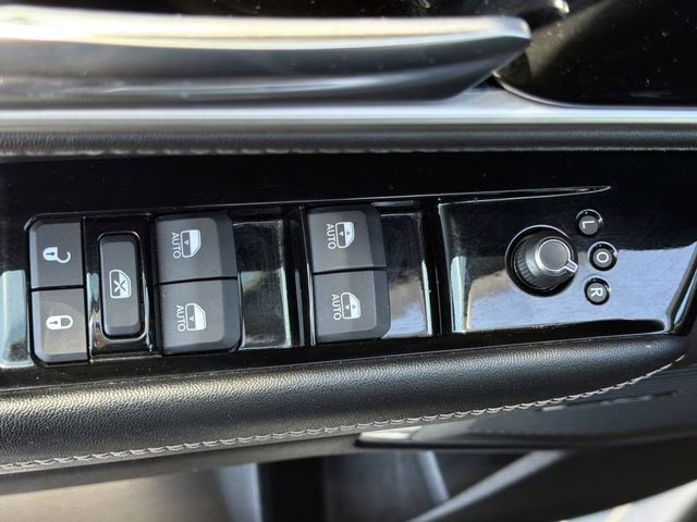 2024 Silver Zynith Jeep Wagoneer L Series II RWD SUV