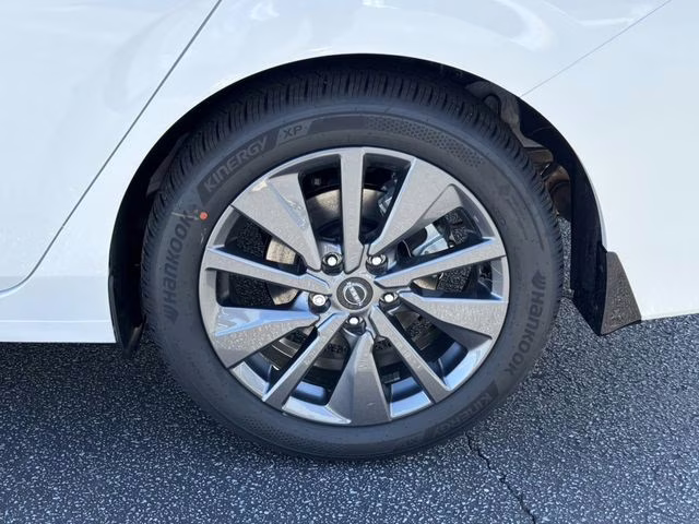 2026 Aspen White Tricoat Nissan Sentra SL FWD Sedan