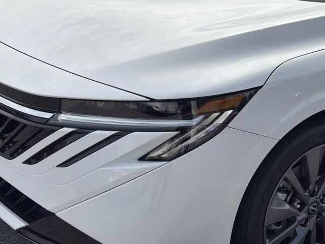 2026 Aspen White Tricoat Nissan Sentra SL FWD Sedan