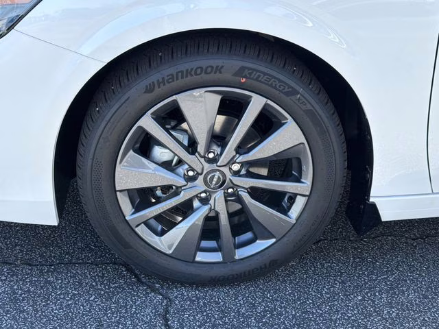 2026 Aspen White Tricoat Nissan Sentra SL FWD Sedan