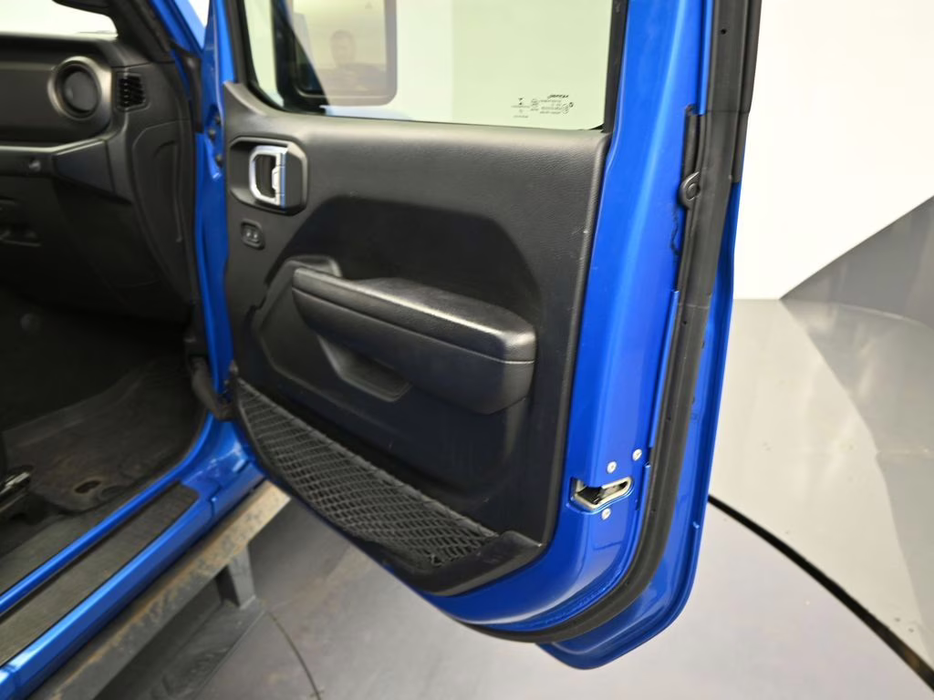 2022 Hydro Blue Pearl Coat Jeep Wrangler Unlimited Freedom Edition 4X4 SUV