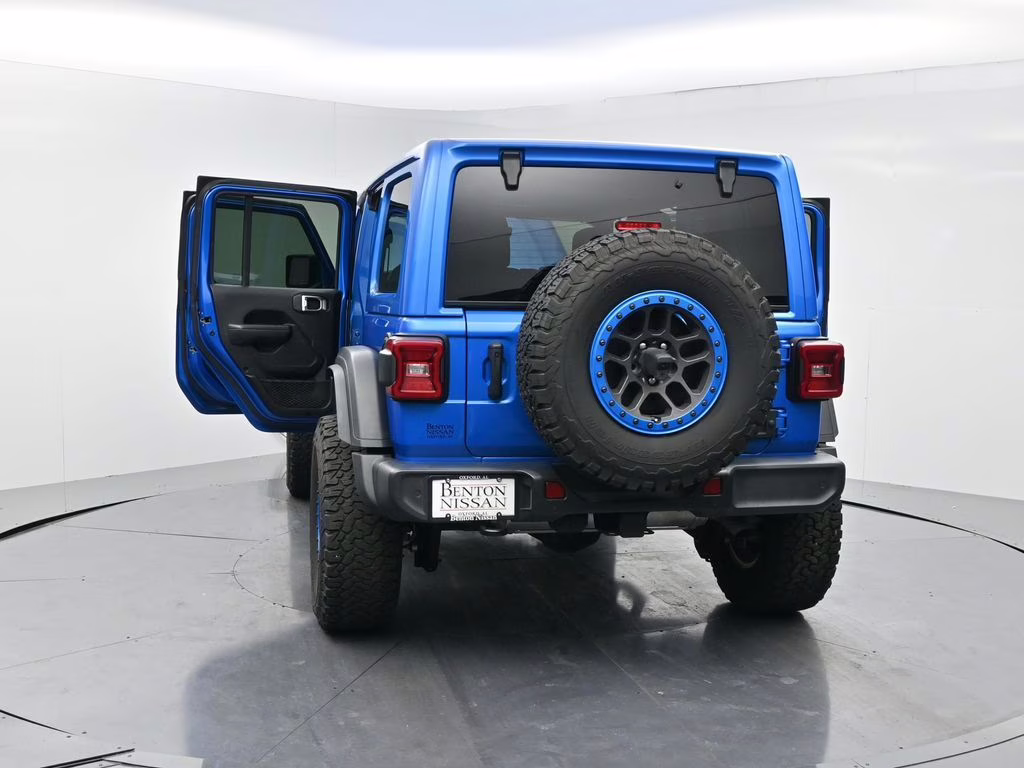 2022 Hydro Blue Pearl Coat Jeep Wrangler Unlimited Freedom Edition 4X4 SUV
