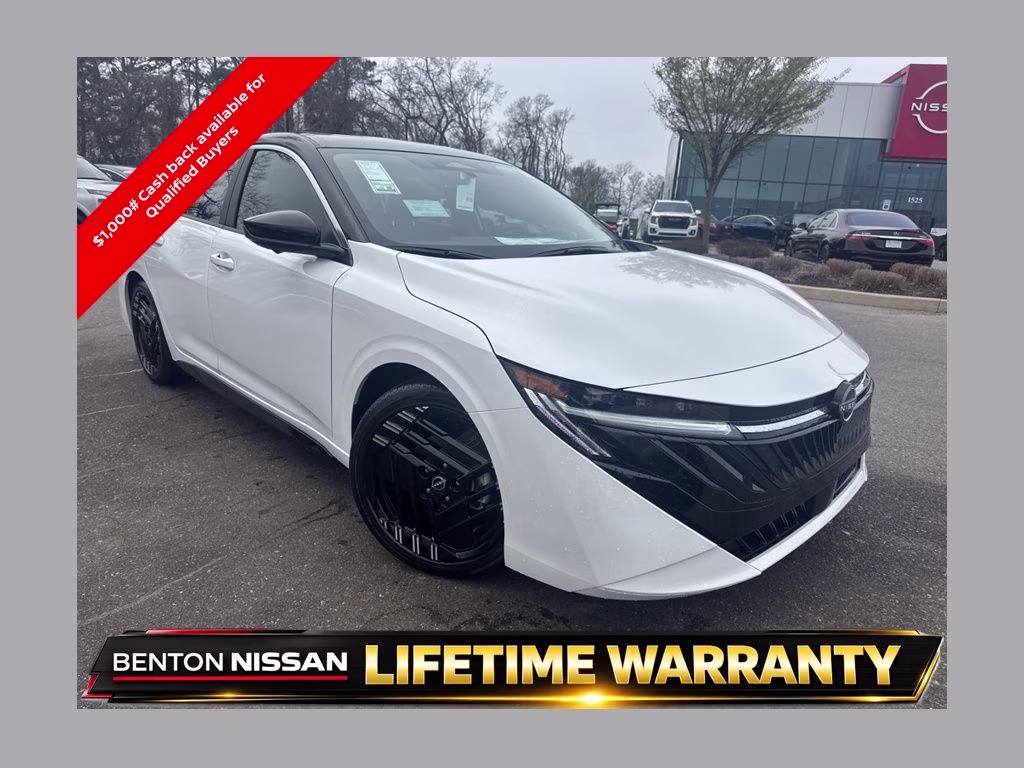 2026 Aspen White/Super Black Nissan Sentra SR FWD Sedan