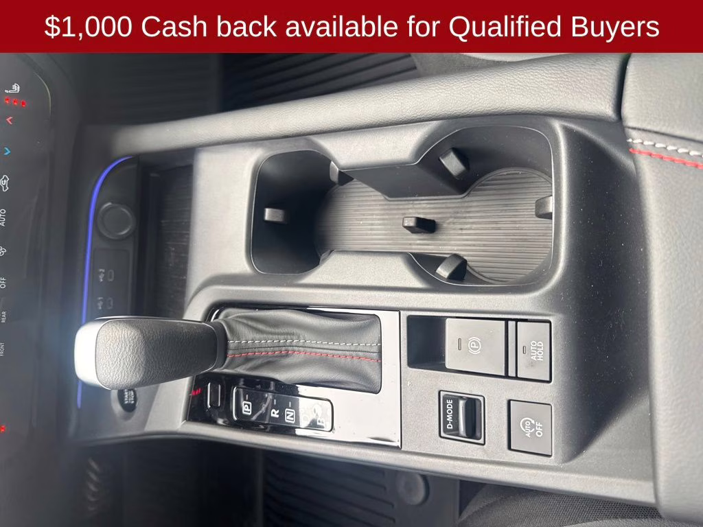 2026 Aspen White/Super Black Nissan Sentra SR FWD Sedan