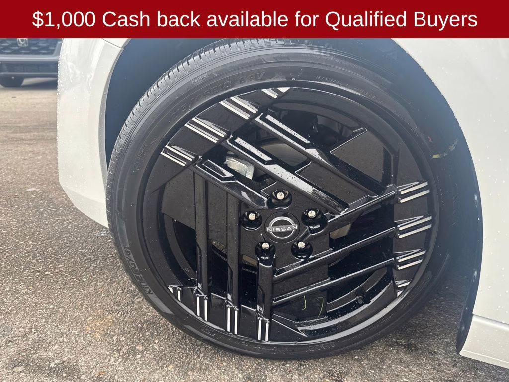 2026 Aspen White/Super Black Nissan Sentra SR FWD Sedan