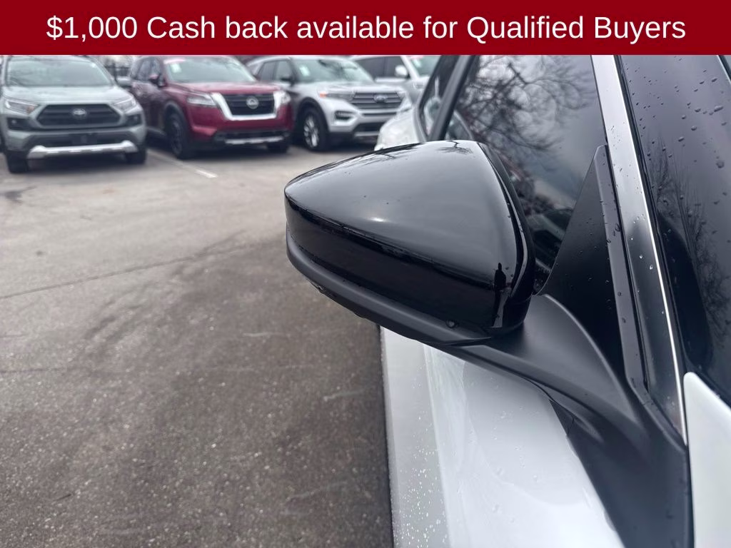 2026 Aspen White/Super Black Nissan Sentra SR FWD Sedan