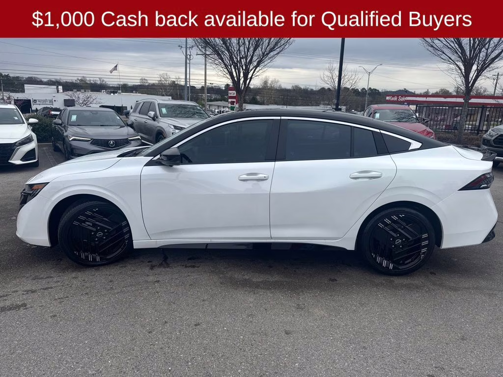 2026 Aspen White/Super Black Nissan Sentra SR FWD Sedan