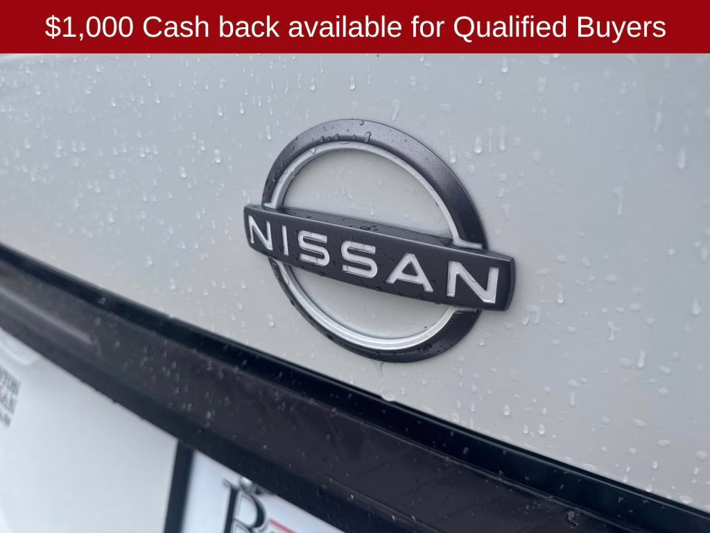 2026 Aspen White/Super Black Nissan Sentra SR FWD Sedan