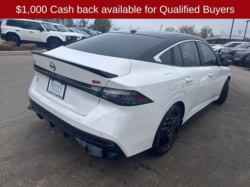 2026 Aspen White/Super Black Nissan Sentra SR FWD Sedan