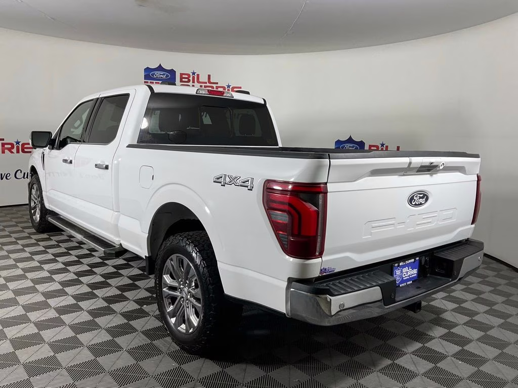 2024 Oxford White Ford F-150 Lariat 4X4 Truck