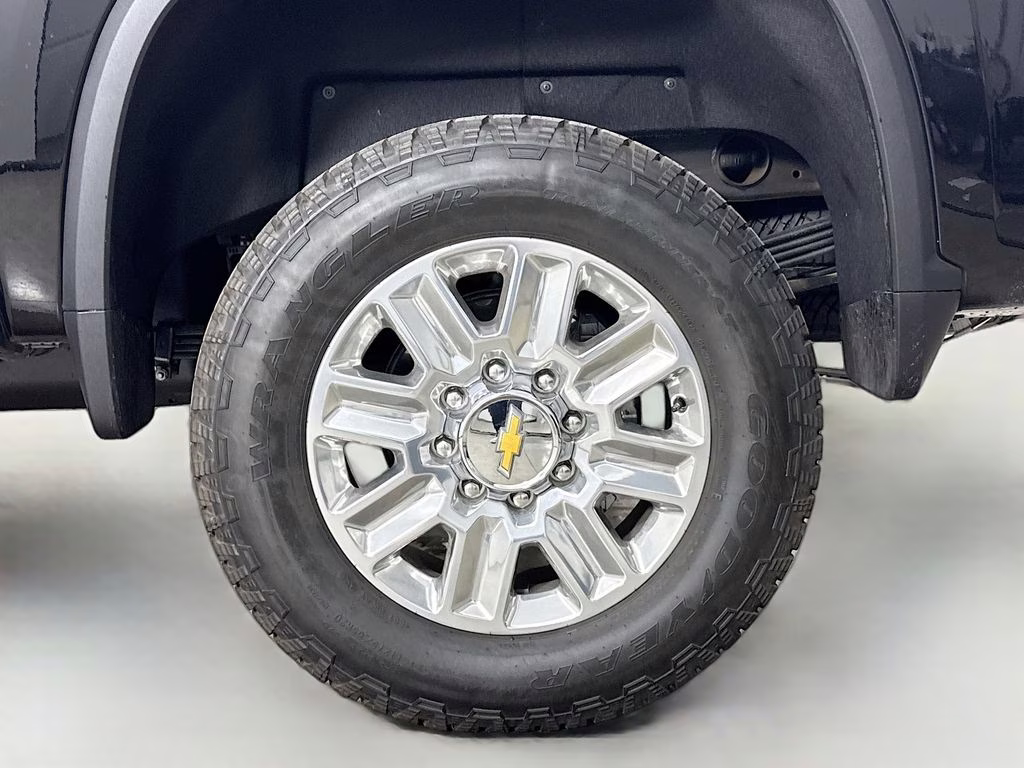 2025 Black Chevrolet Silverado 2500HD High Country 4X4 Truck