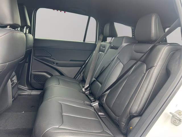 2026 Bright White Clearcoat Jeep Cherokee Limited 4X4 SUV