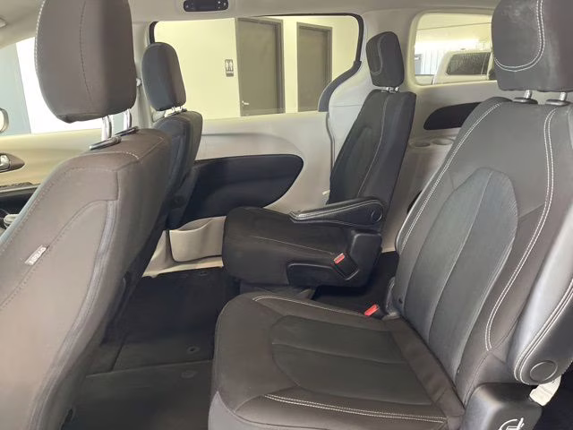 2022 Bright White Clearcoat Chrysler Voyager LX FWD Van