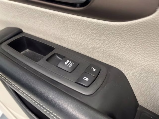 2022 Bright White Clearcoat Chrysler Voyager LX FWD Van