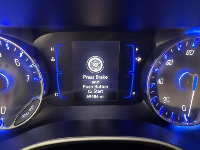 2022 Bright White Clearcoat Chrysler Voyager LX FWD Van