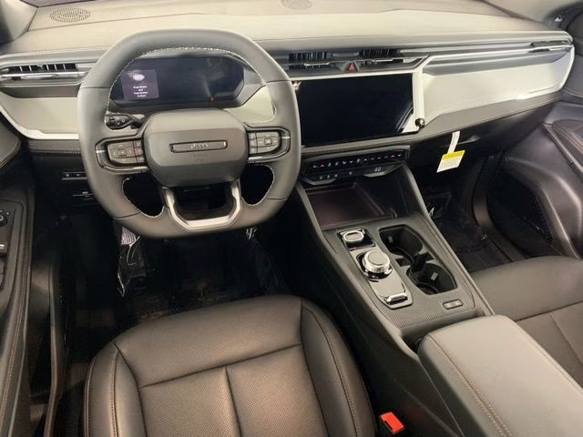 2026 Silver Zynith Clearcoat Jeep Cherokee Limited 4X4 SUV