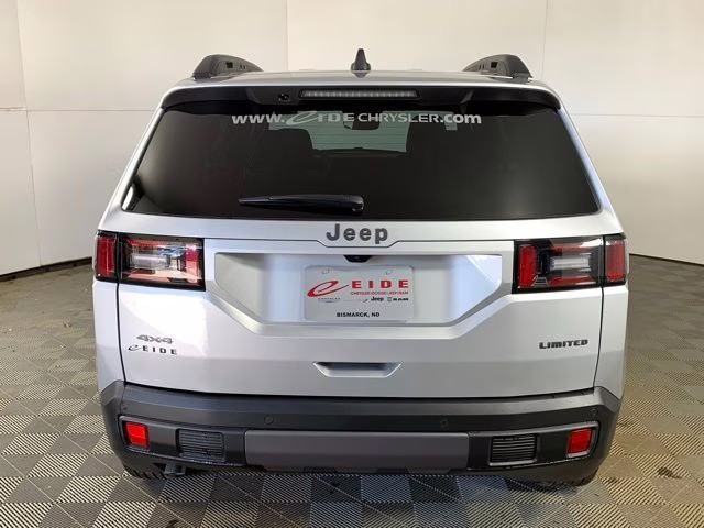 2026 Silver Zynith Clearcoat Jeep Cherokee Limited 4X4 SUV